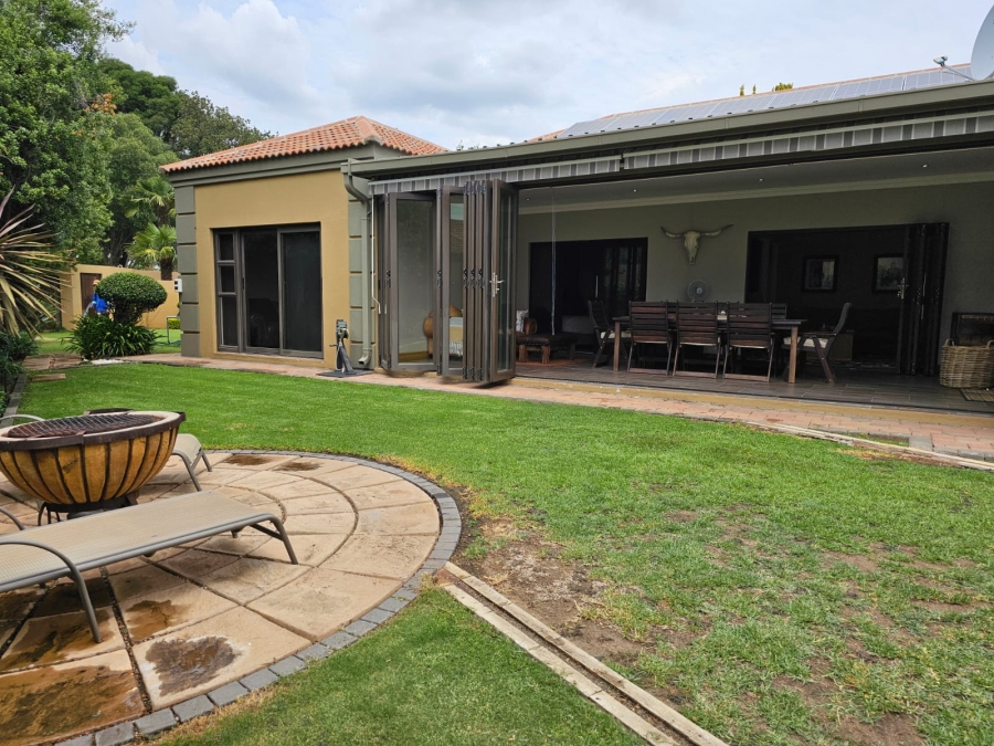 5 Bedroom Property for Sale in Jim Fouchepark Free State